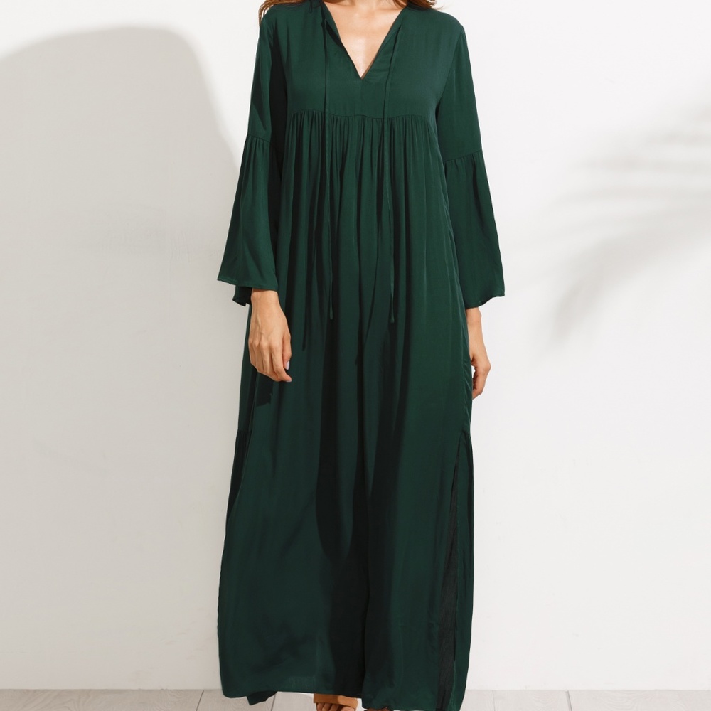 V Neck Bell Sleeve Split Maxi Dress - Picture 5 of 8